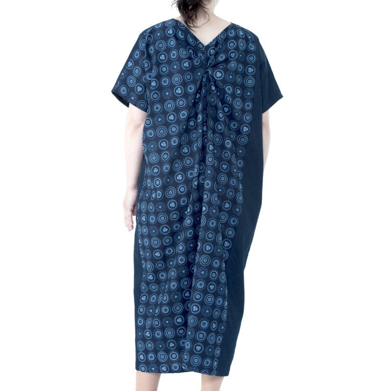 Back point dress A line