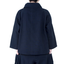 Load image into Gallery viewer, Asymmetric cut switching long sleeves plain scales
