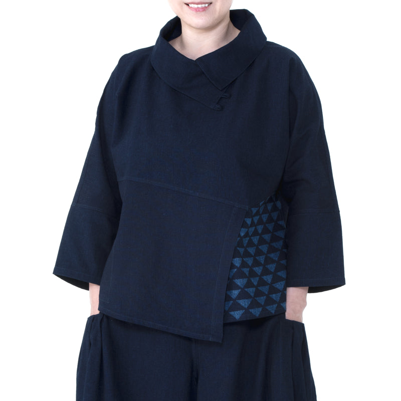 Asymmetric cut switching long sleeves plain scales